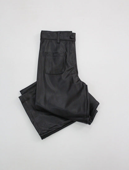 pantalón polipiel color negro