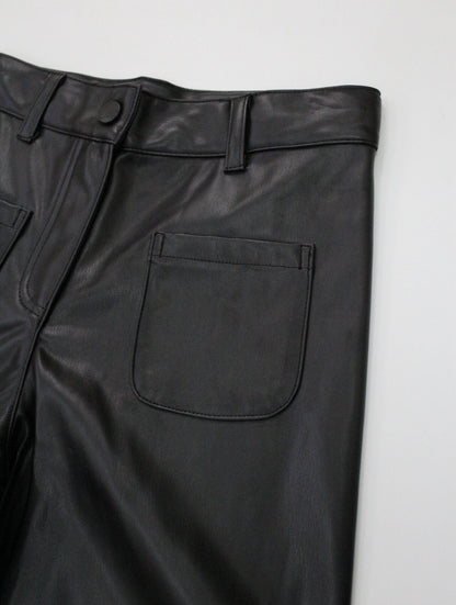 pantalón polipiel color negro