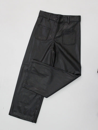 pantalón polipiel color negro