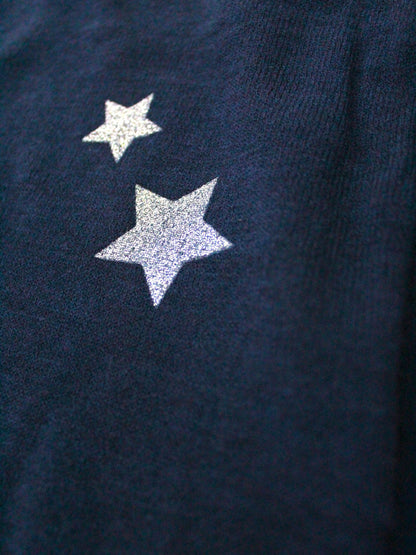 set camiseta azul marino con pantalón polipiel