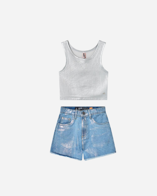 Set blusa plata con short mezclilla destello metálico