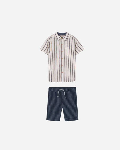 Set short y camisa a rayas para niño