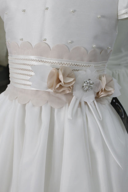 Vestido de comunión perla talle con cinto