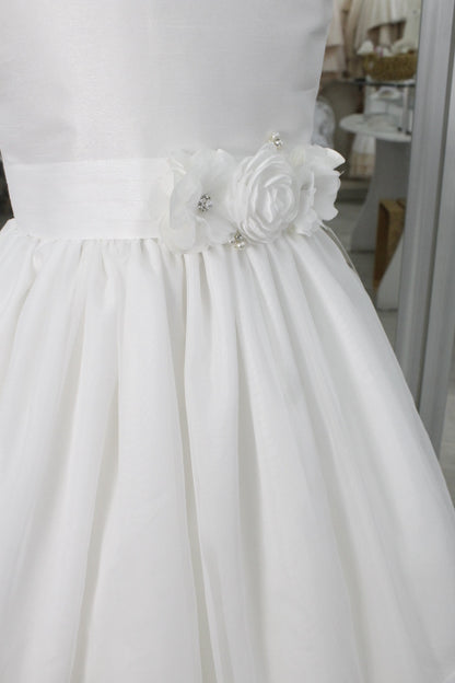 Vestido de primera comunión color perla manga ruffle