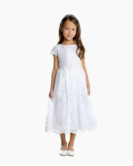 Vestido blanco todo brocado, flores y perlas en la cintura