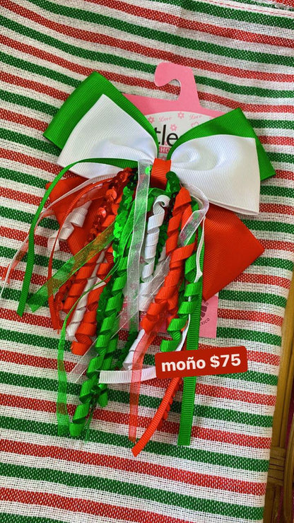 Moño cruzado doble con rizos