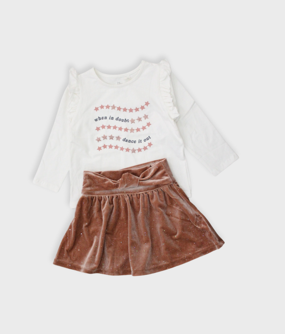 set blusa y falda de terciopelo rosa con destellos plata tornasol