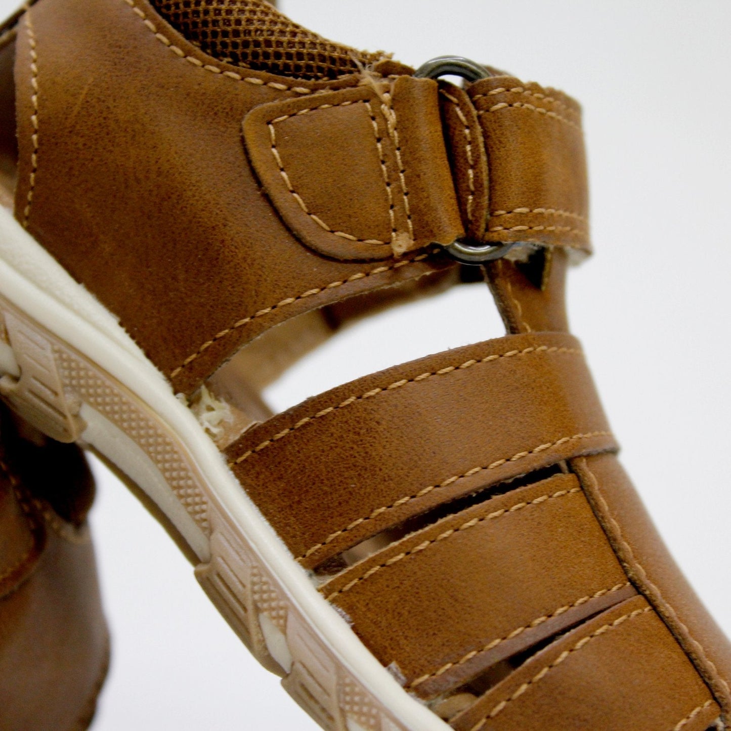 huarache color camel cierre velcro