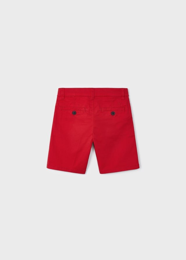 bermuda color rojo