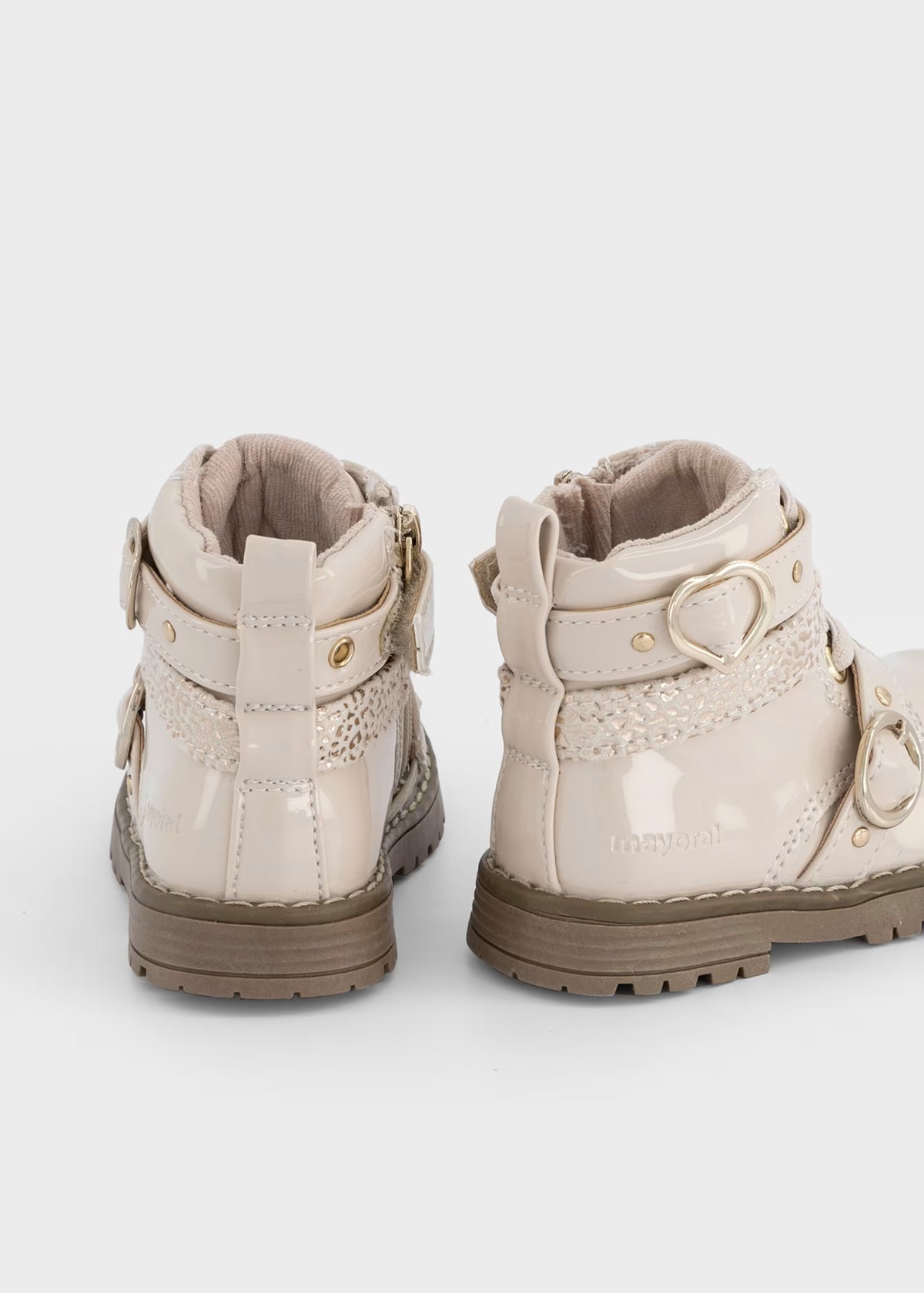 botin biker crudo charol para niña