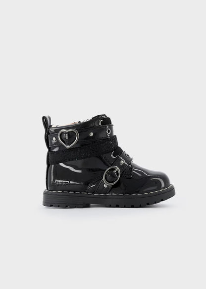 botin biker negro charol para niña