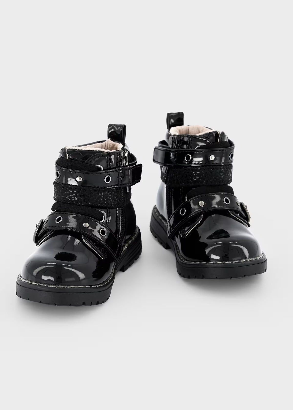 botin biker negro charol para niña