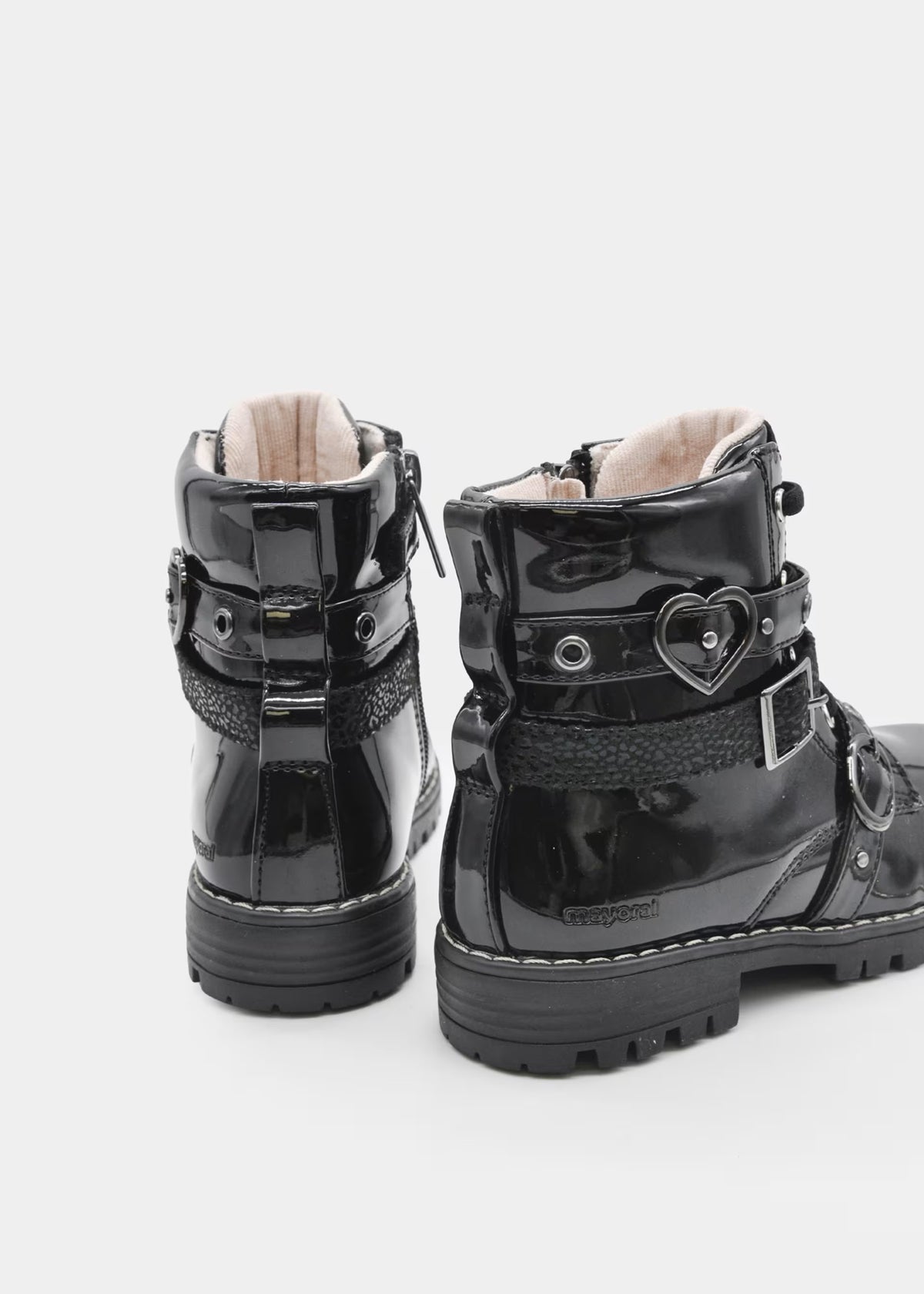 botin biker negro charol para niña