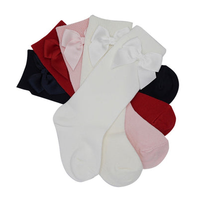 calceta alta con moño marca babine