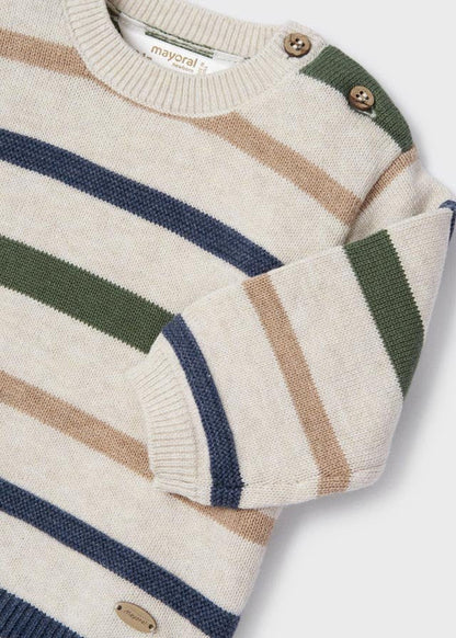 conjunto sudadera a rayas y pantalón