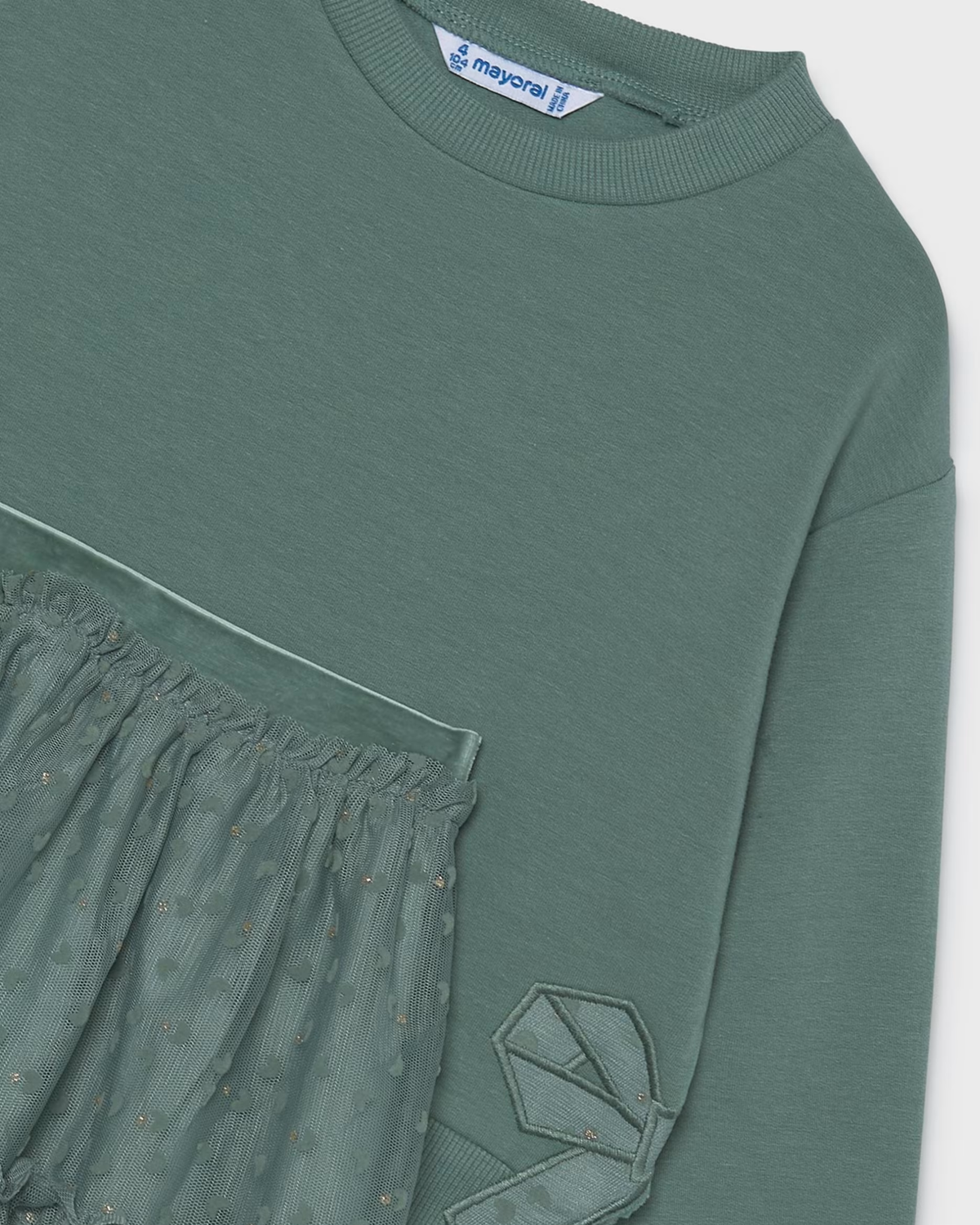Conjunto falda tul y sudadera verde laurel