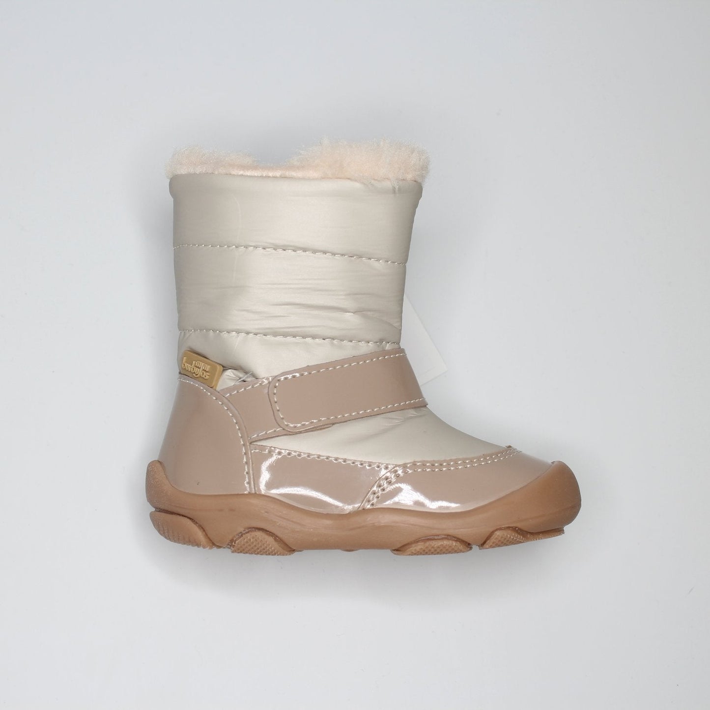 bota alta cruda con rosa