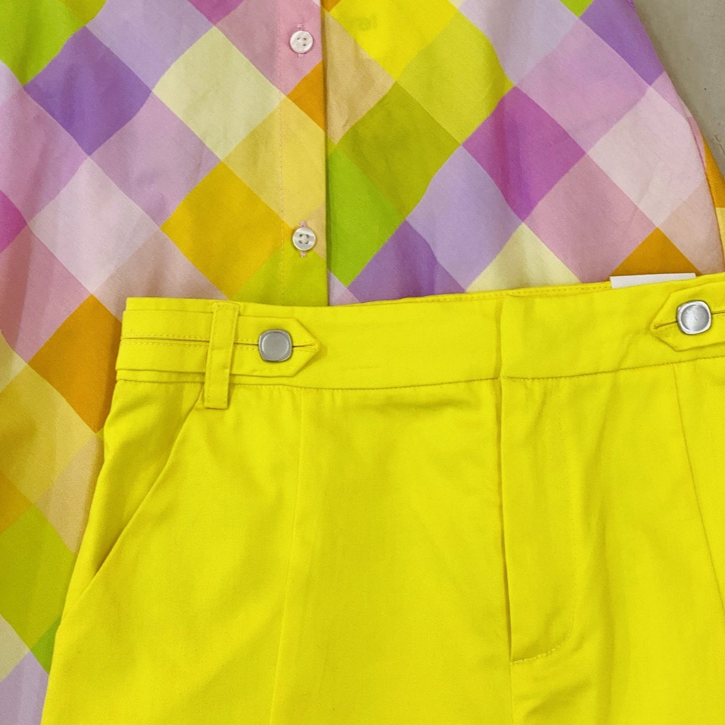 Set blusa malva cuadros, short verde limon