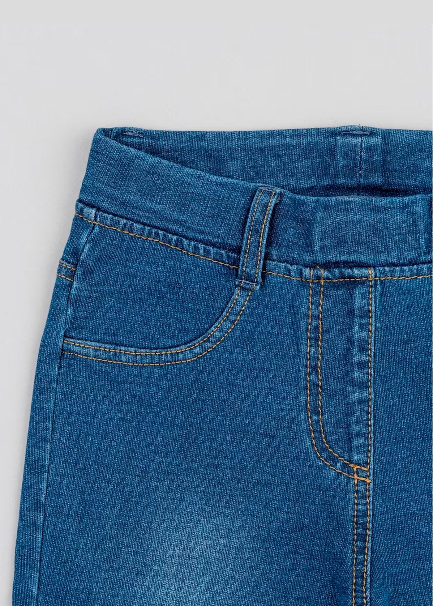 denim strech con semi campana color azul, marca losan