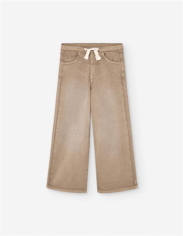 Pantalón denim café, jareta crudo