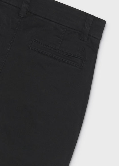 Pantalón básico chino color negro