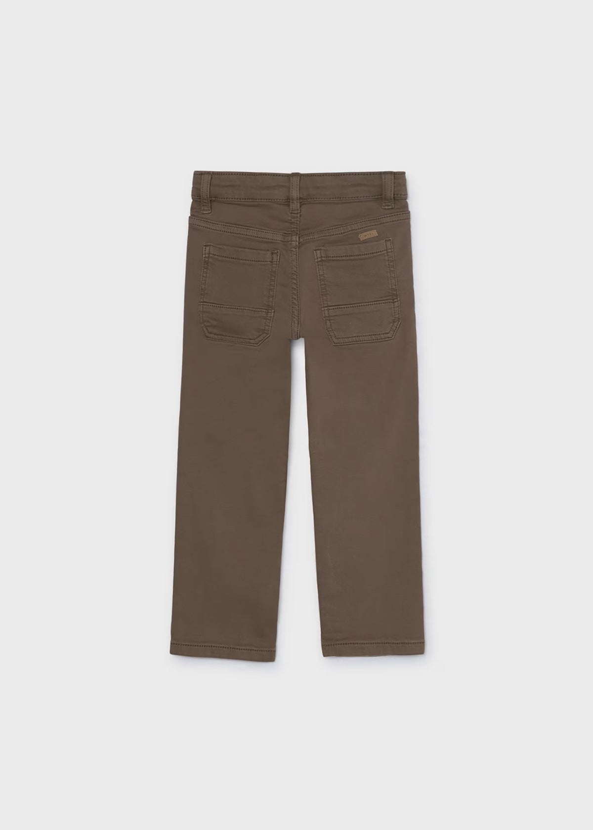 Pantalón regular fit color cacao niño