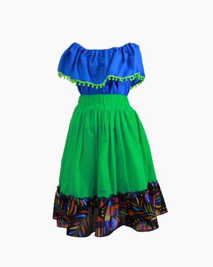 Set Patrio Falda Azul Cambaya con olan Flores y Blusa Campesina Azul Pompones Verde