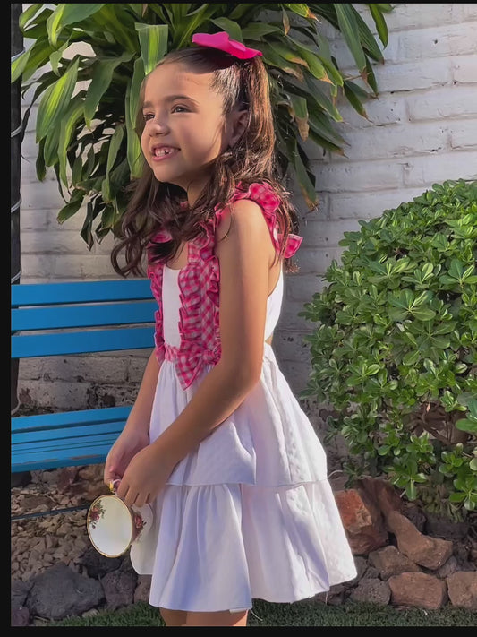 Vestido blanco con tirantes a cuadros rosas