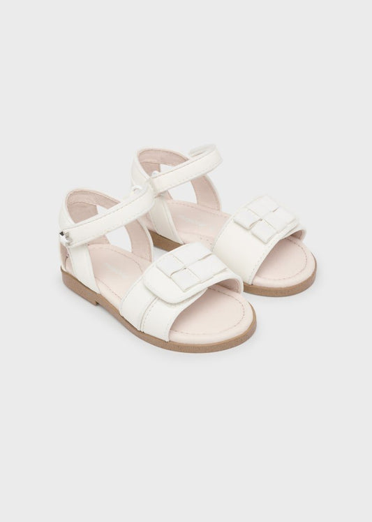 huarache color blanco con doble cinta