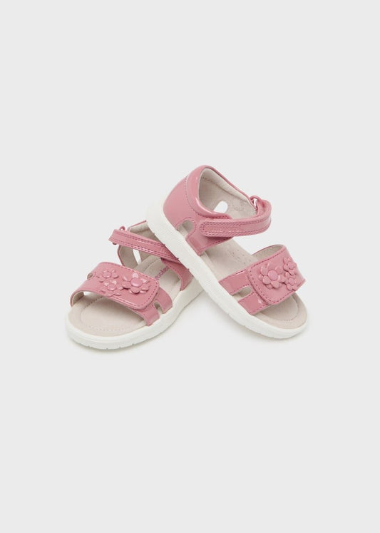 huarache rosa chicle con velcro para cierre