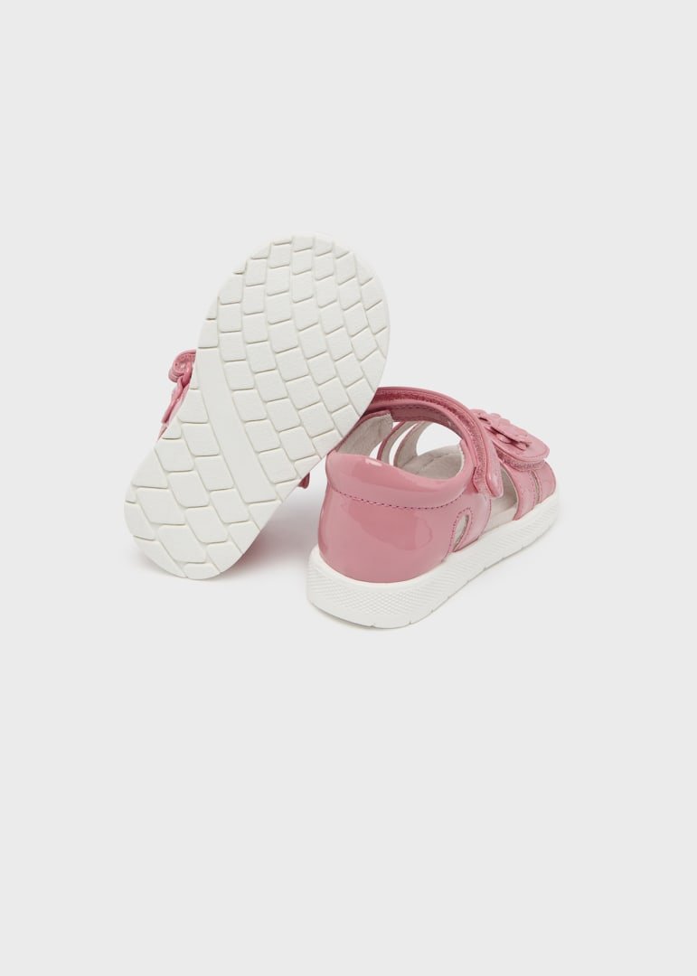 huarache rosa chicle con velcro para cierre