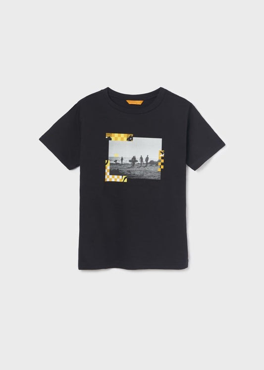 camiseta color negro para niño