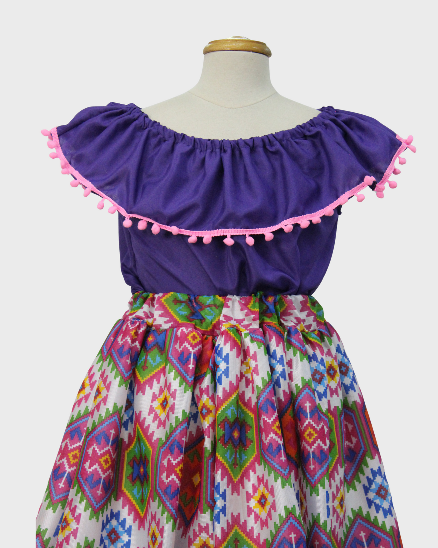 Set Patrio Falda con Elementos Estilo  Mexicana y Blusa Campesina color Morado