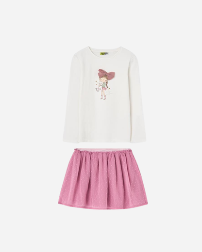 Conjunto falda plumeti rosa con jersey color crudo