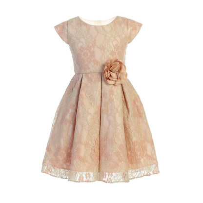 vestido blush guipur con prendedor de flor