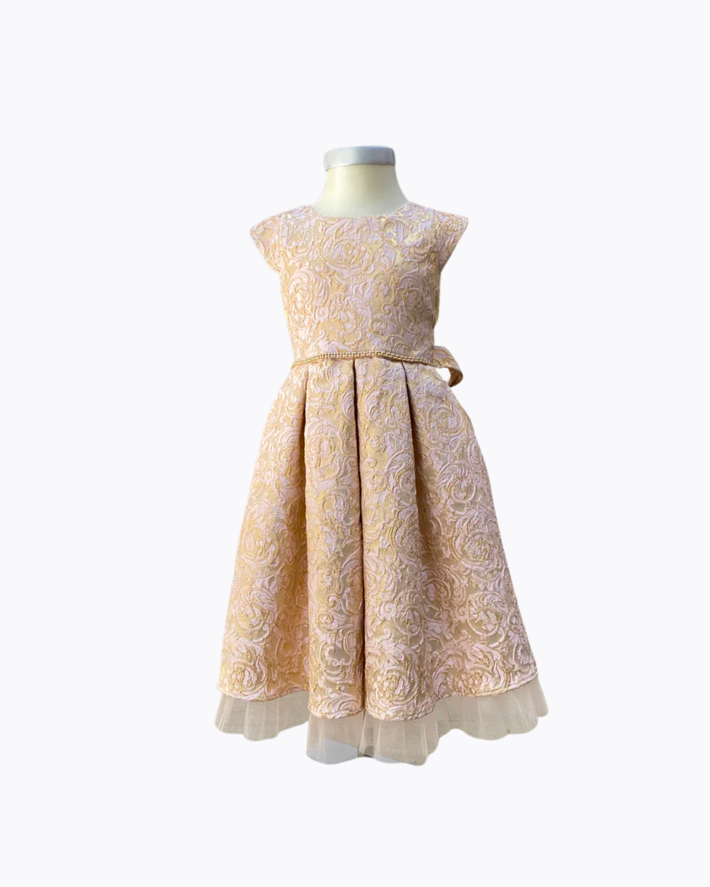 Vestido de  brocado rosa con cinto cristales