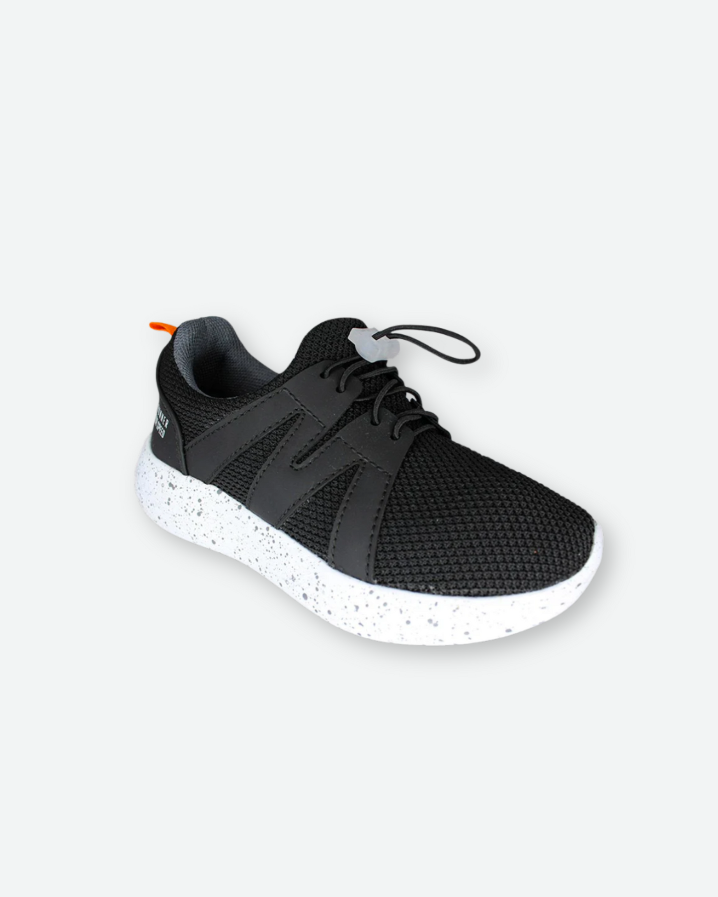 tenis negros con suela blanca con chispas