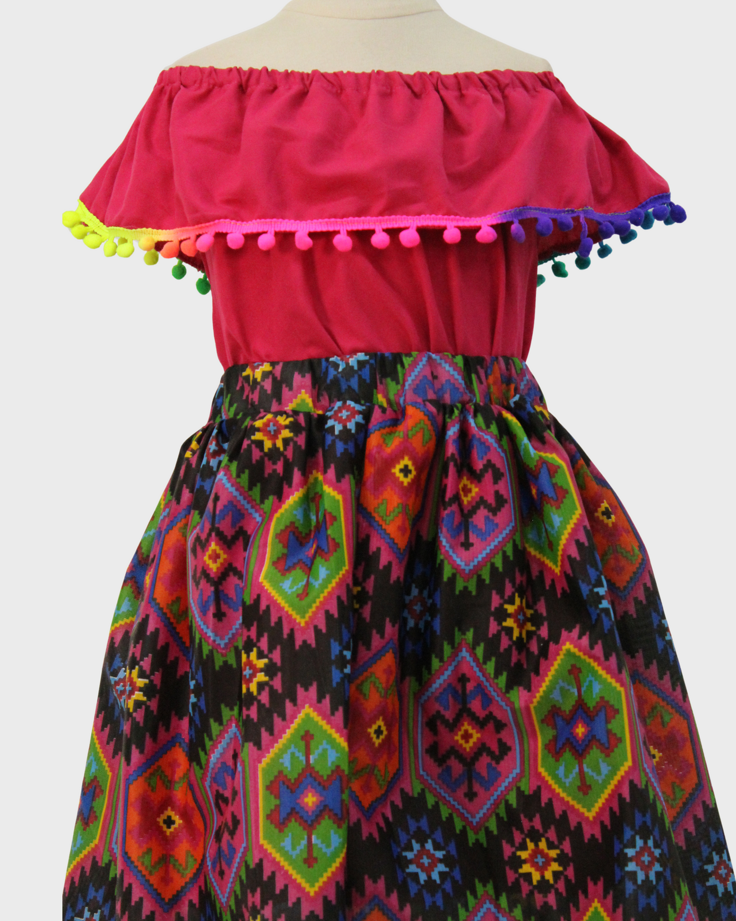 Set Patrio Falda  Rayas Estilo Mexicana y Blusa Campesina color Magenta pompones multicolor