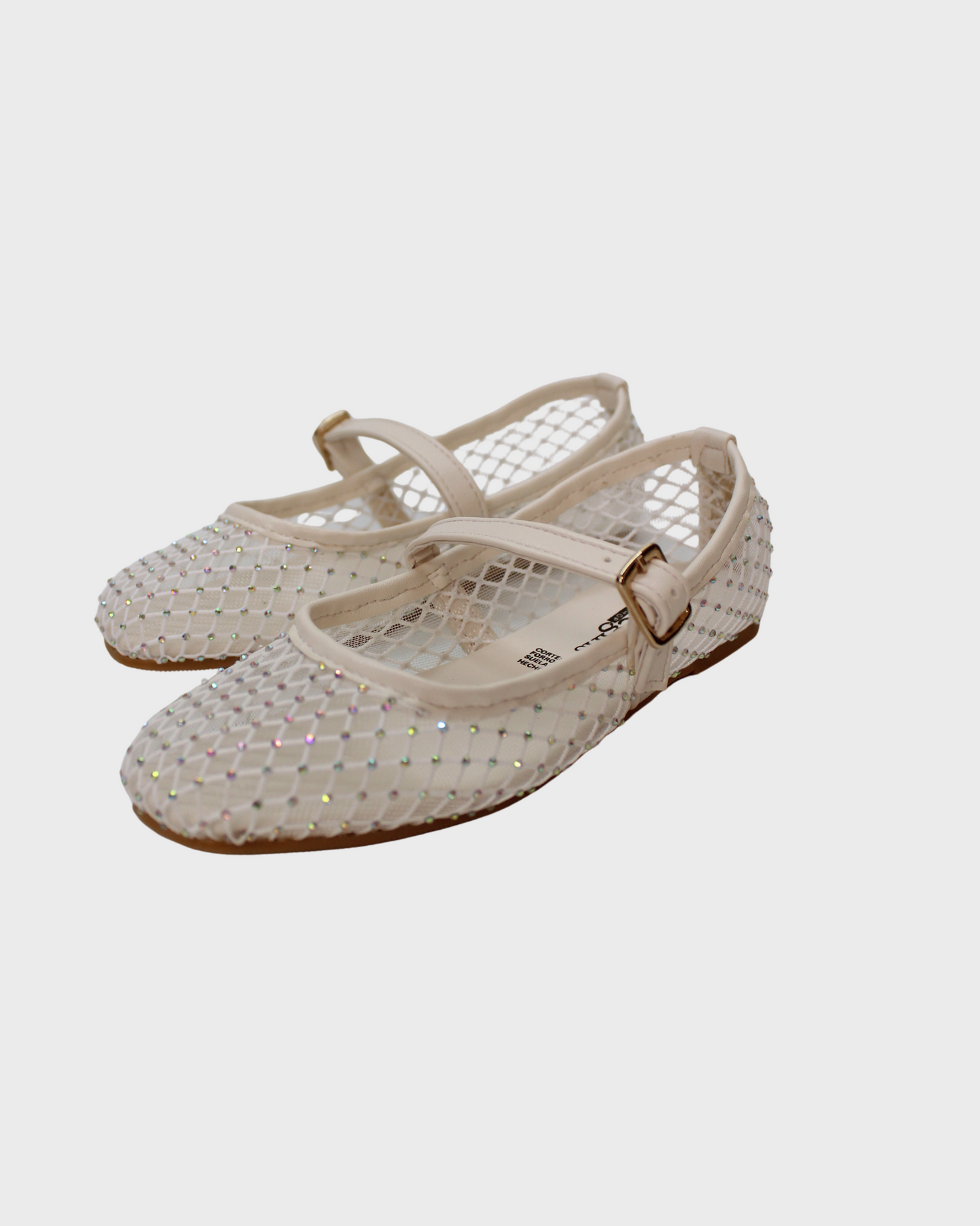 zapato latte flat incrustación piedras.