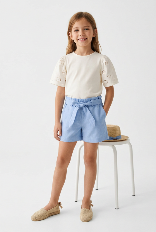 Set blusa ivory manga bordada + short lazo cielo